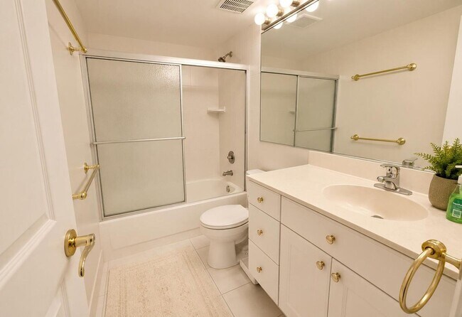 Building Photo - 2910 SW 87th Terrace