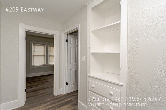 Building Photo - 4209 Eastway-