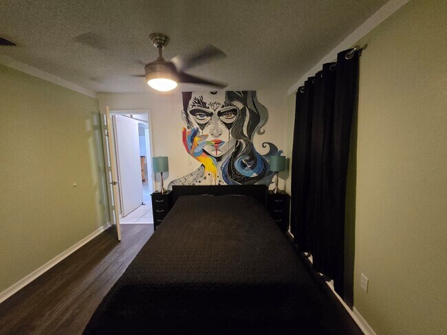 Building Photo - Port St. Lucie Single-Family home with Fenced Yard and Pool! FULLY FURNISHED!