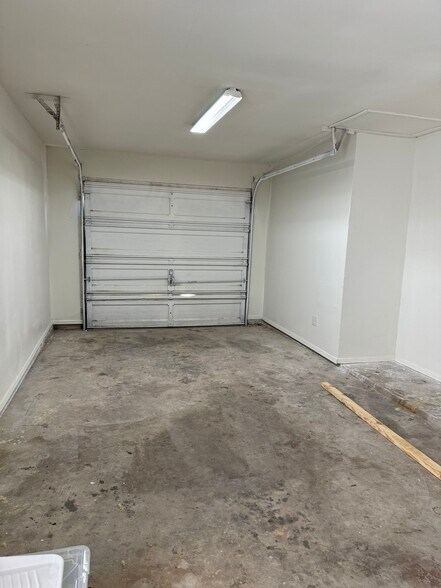 Building Photo - 1220 Tartan Ln