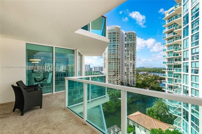 Building Photo - 200 Sunny Isles Blvd