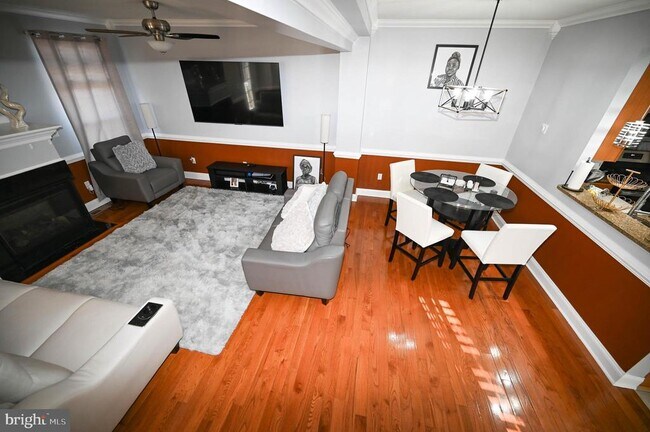 Building Photo - 9310 Paragon Way