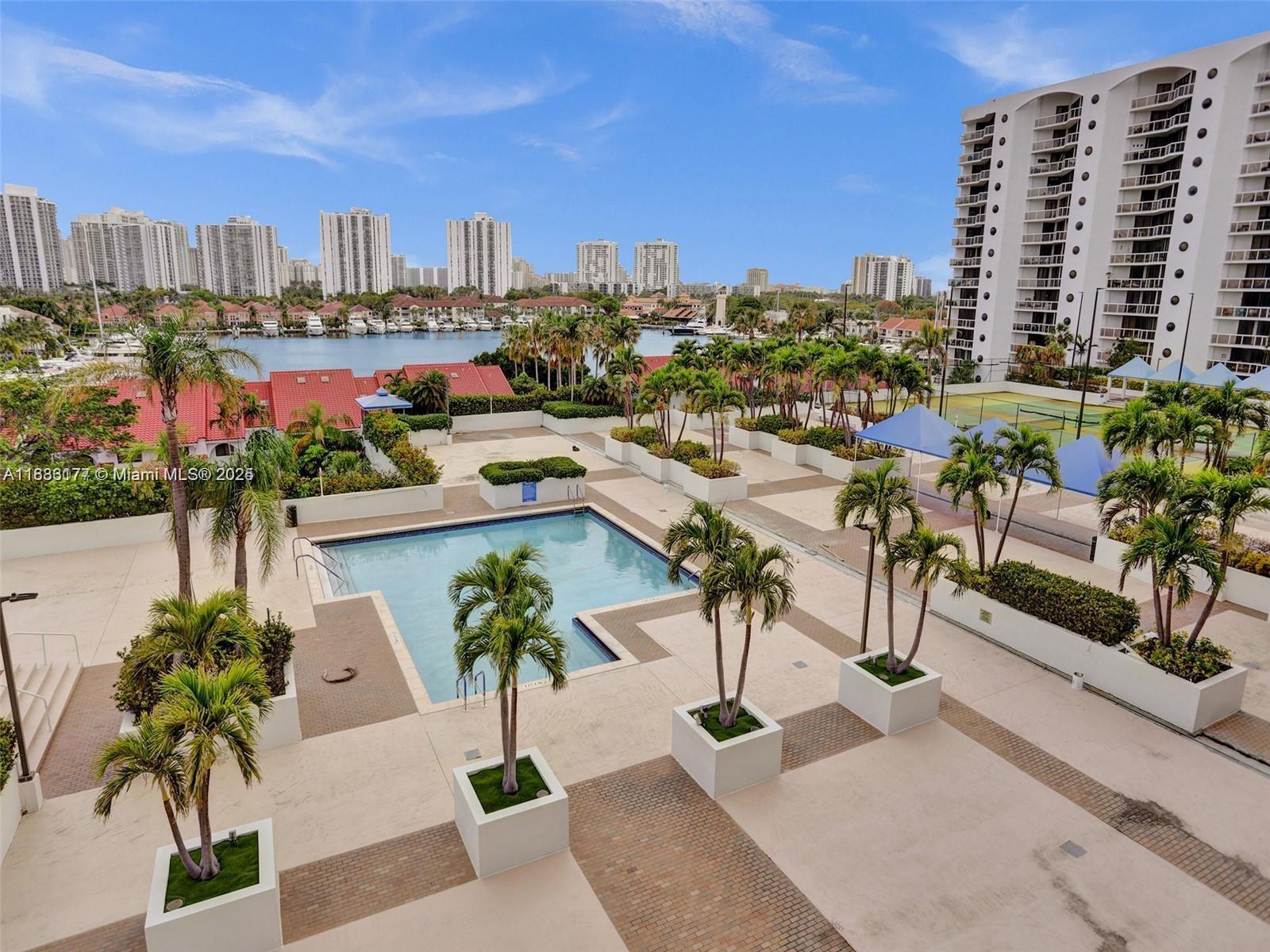 Building Photo - 3610 Yacht Club Dr