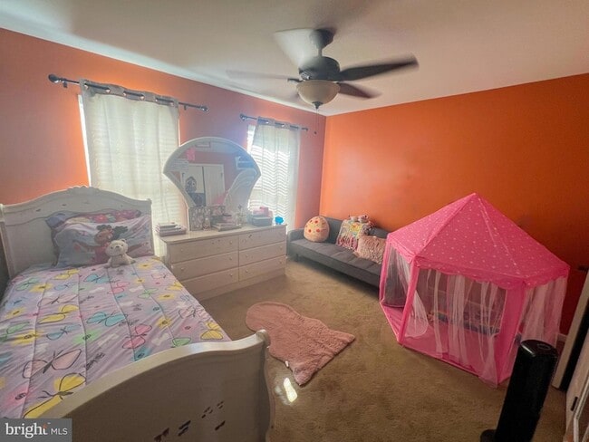 Building Photo - 144 Edgar Rd