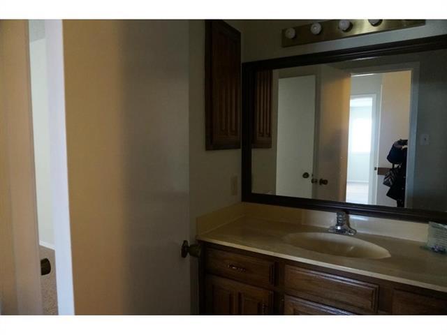 Building Photo - 333 Melrose Dr