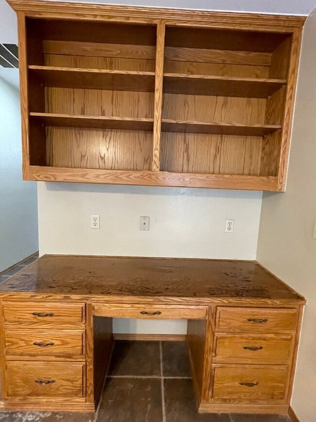Building Photo - Charming home coming soon in NE Visalia!