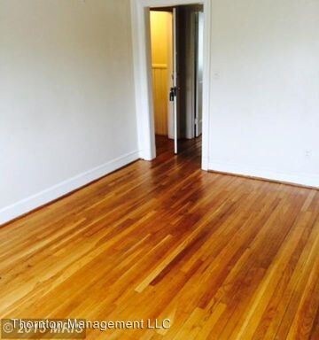 Building Photo - 913 Monument Ave