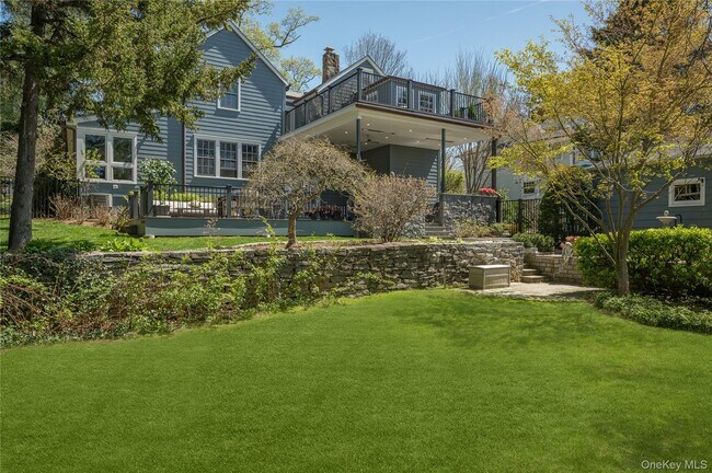 Building Photo - 45 Oriole Ave