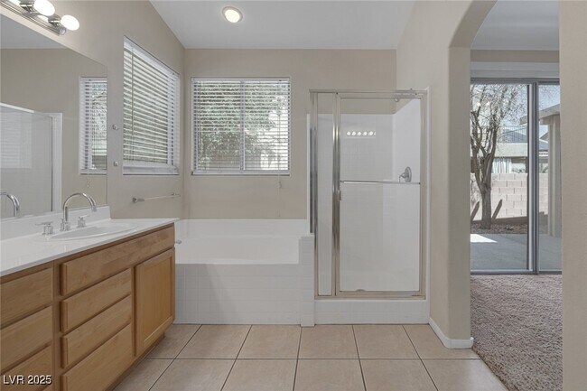 Building Photo - 7544 Coral River Dr