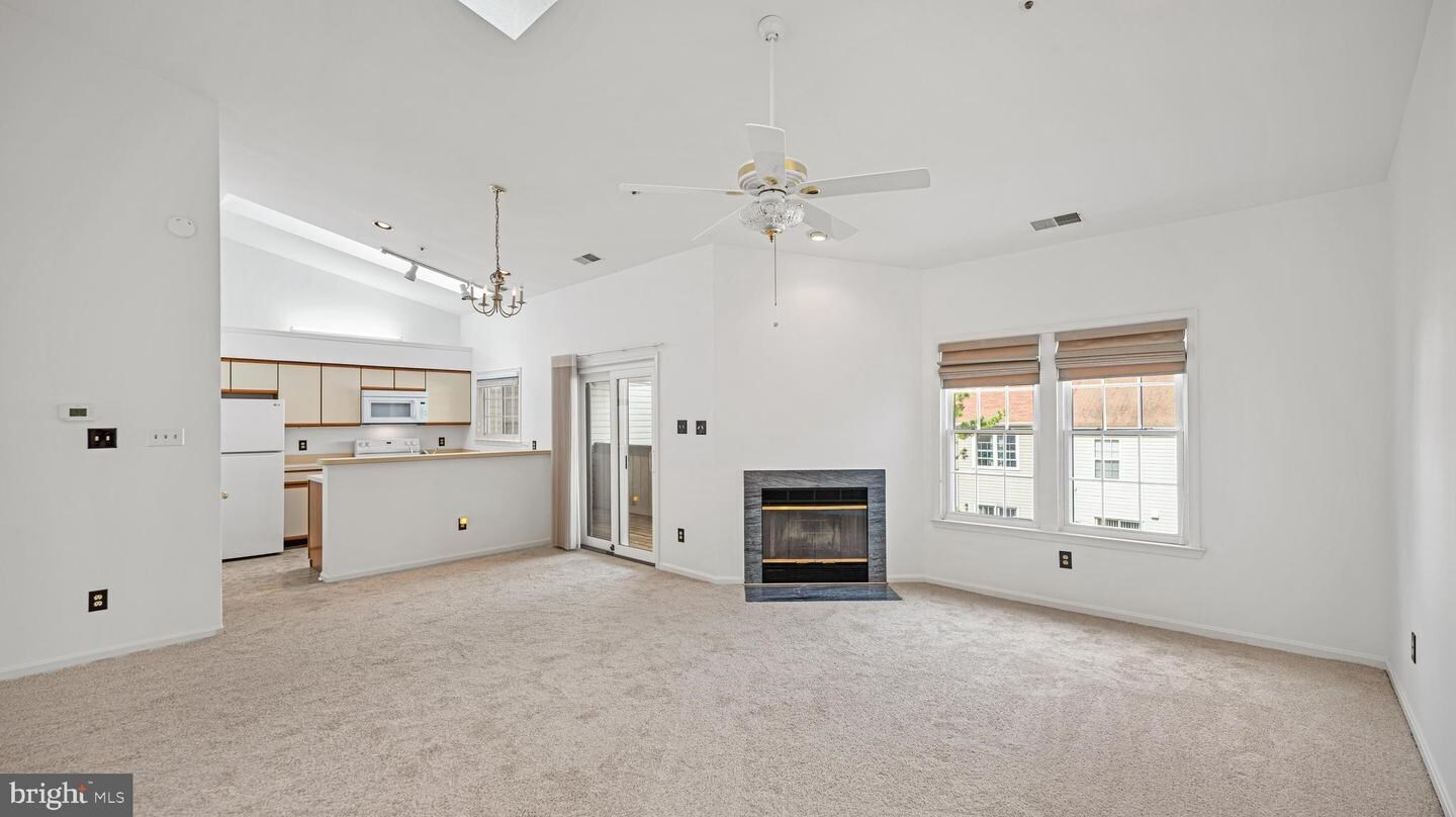 Building Photo - 14226 Jib St