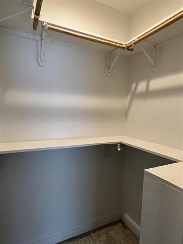 Building Photo - 2865 Amber Ave