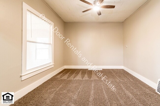 Building Photo - 3 bedroom home now available