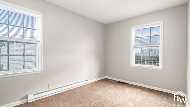 Building Photo - Affordable 2-Bed, 1-Bath Home near Local Amenities