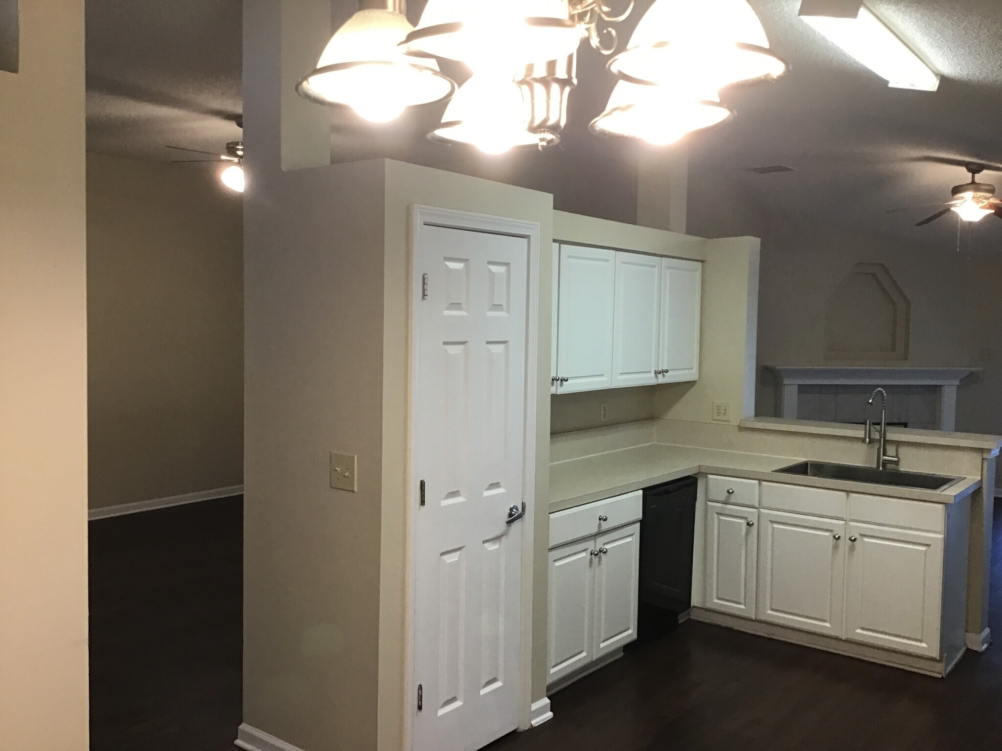 Building Photo - 1836 Northglen Cir