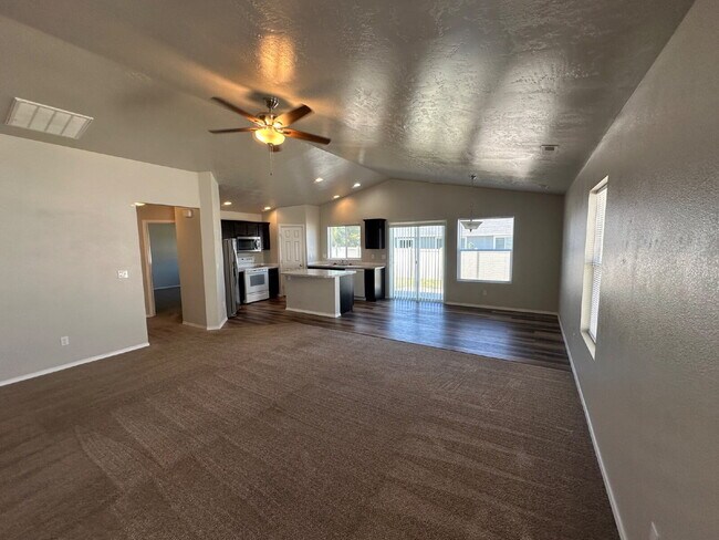 Building Photo - Charming Nampa Studio Retreat: Cozy and Co...