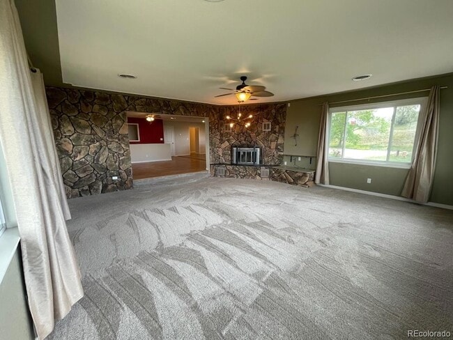 Building Photo - 7966 Elmwood Ln