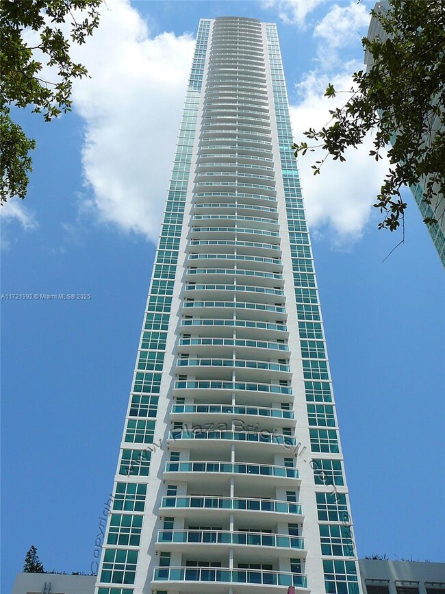 Building Photo - 950 Brickell Bay Dr