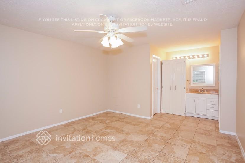 Building Photo - 2515 General Colony Dr