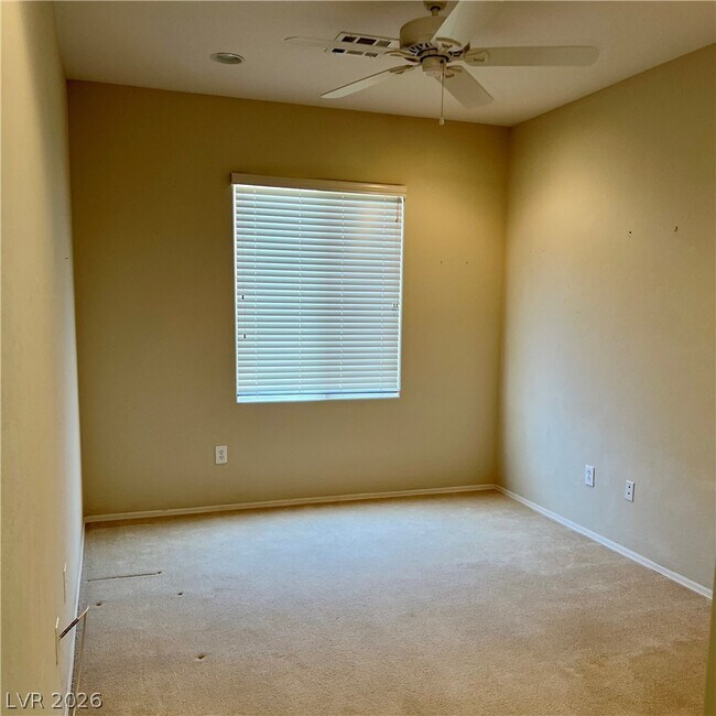 Building Photo - 2381 Ecliptic St