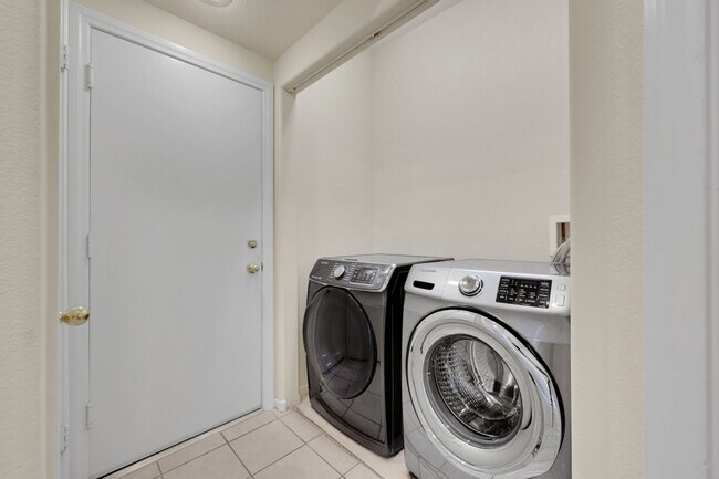 Building Photo - This beautifully updated 2-bedroom home is nestled in a gated community
