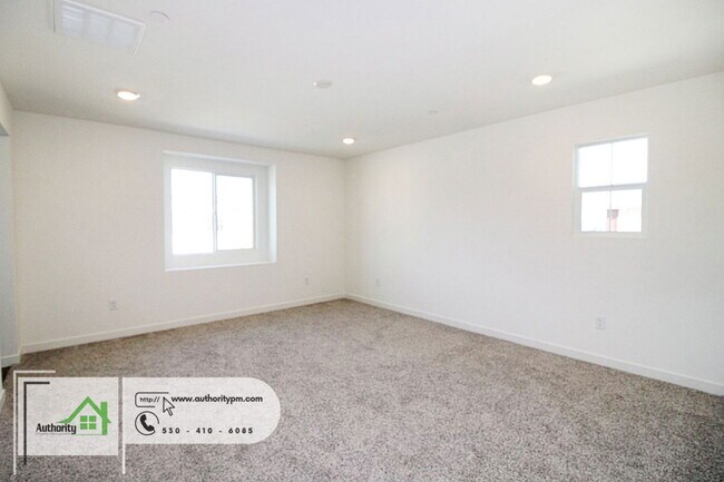 Building Photo - 845 Congaree Ln