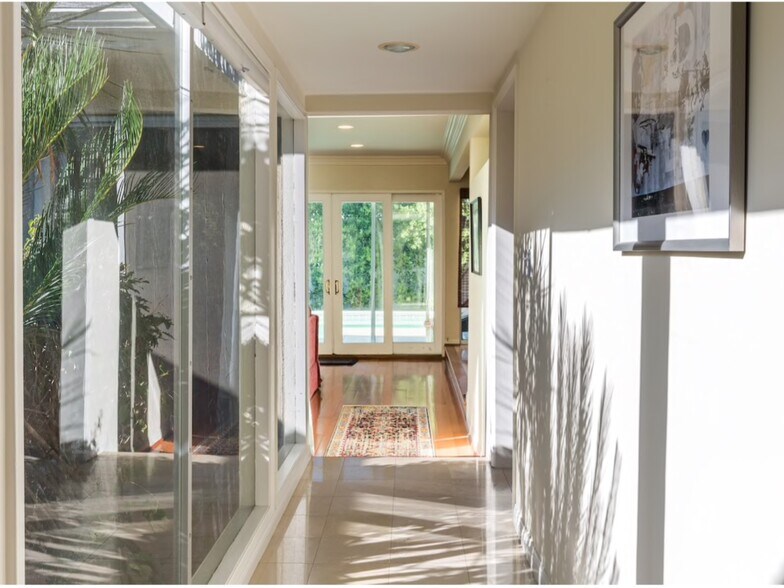 Hallway - 15707 Varden St