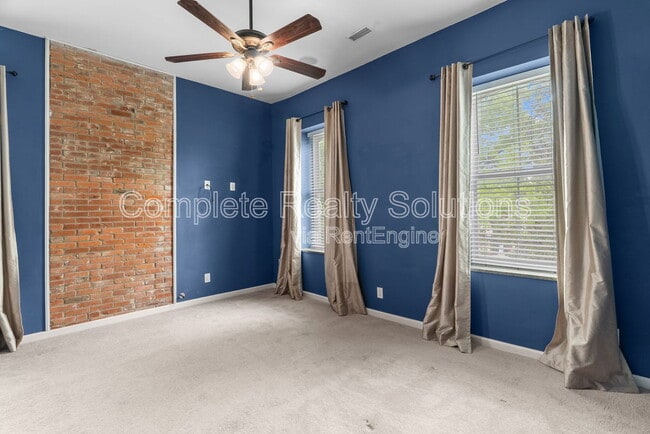 Building Photo - 2720 S Jefferson Ave
