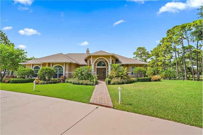 Building Photo - 7480 150th Ct N