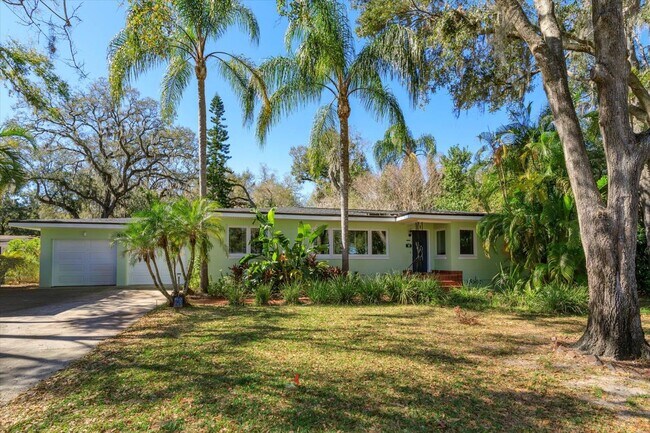 Primary Photo - Charming Updated 1-Bedroom 1-Bath with 1-C...
