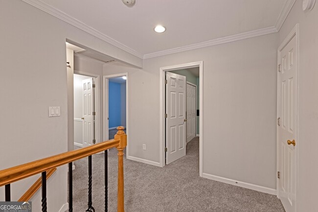 Building Photo - 100 Woodcrest Overlook