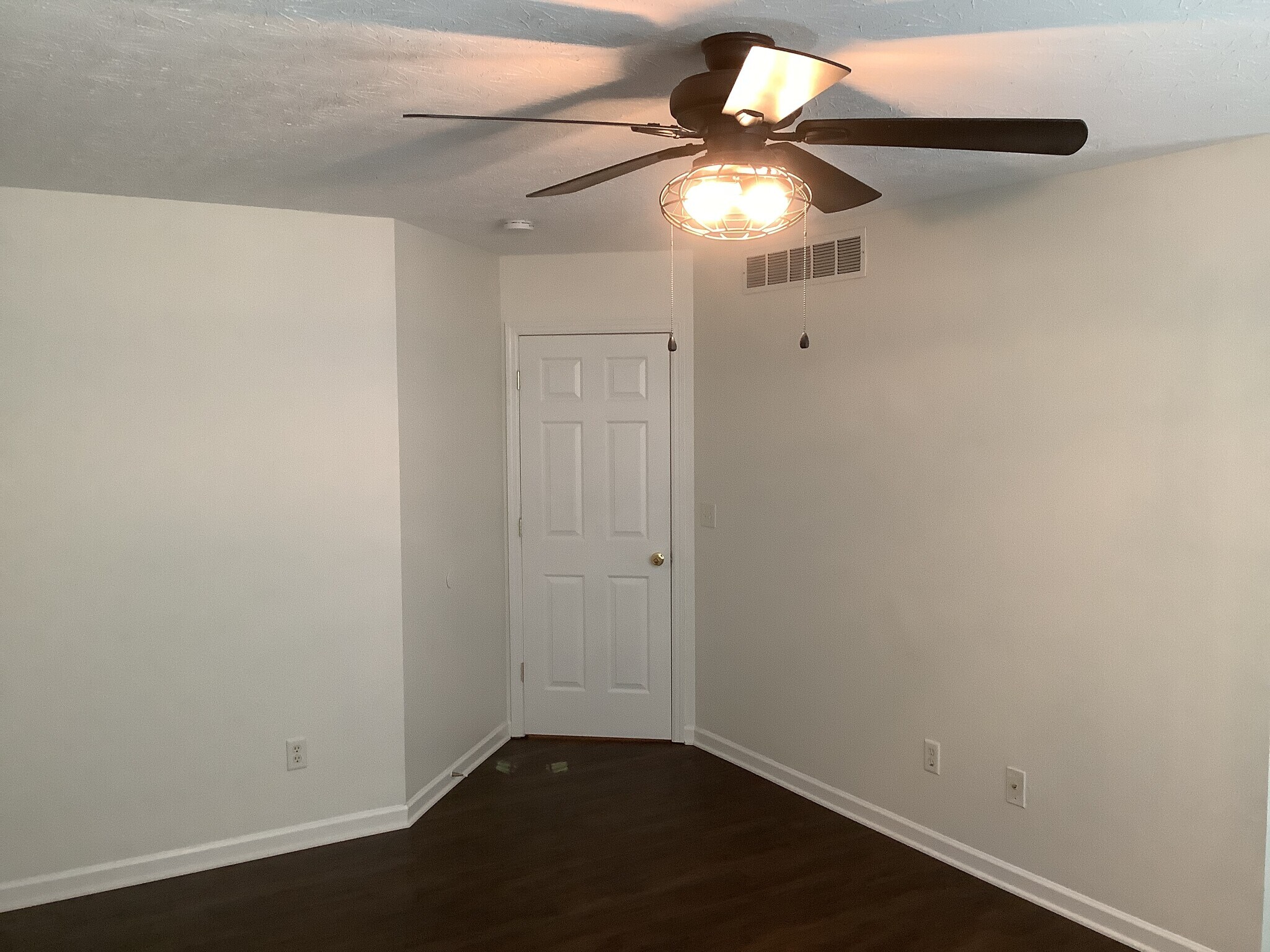 Building Photo - 7633 Mourning Dove Ln