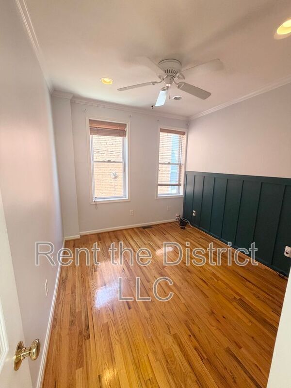 Building Photo - 775 Kenyon St NW