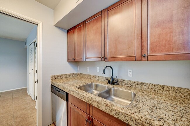 Building Photo - Ready to View Now! Arcadia Lite - 2 bedroom/1 Bath- Adorable Condo and Community-W/T/S are included!