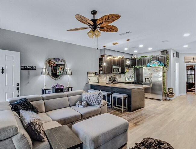 Building Photo - Condo Available Now