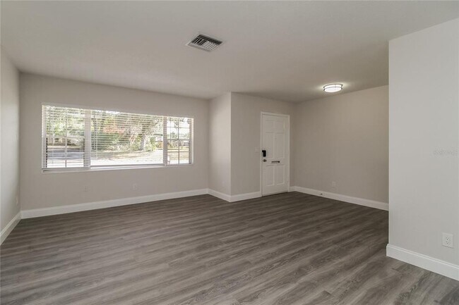 Building Photo - 820 N Florida Ave