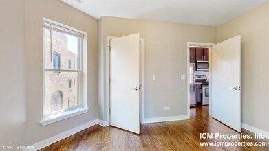 Building Photo - 2 bedroom in Chicago IL 60610