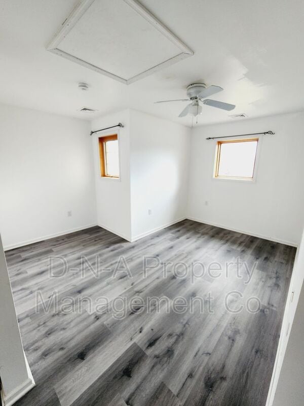 Building Photo - 1811 PA-611