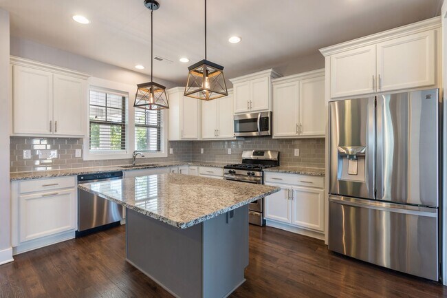 Building Photo - 4 Bedroom Briar Chapel Home Available Now!