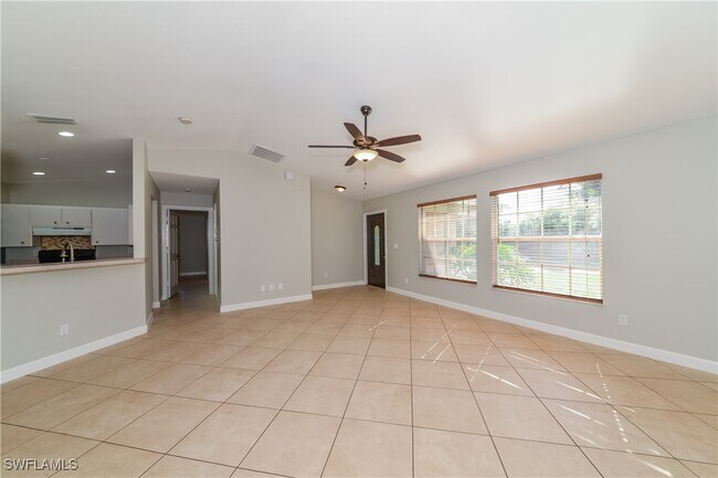 Building Photo - 2750 Trilby Ave