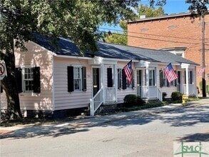 Building Photo - 219 W Taylor St