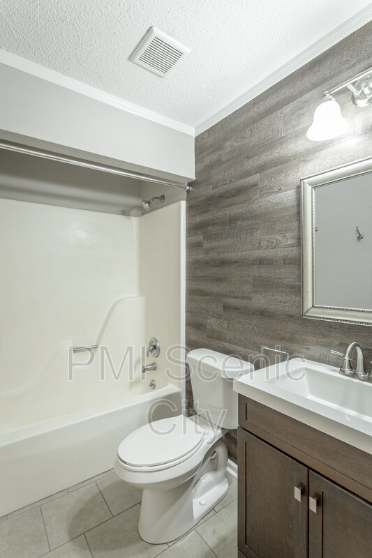 Building Photo - 5907 Browntown Rd