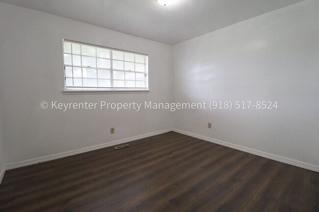 Building Photo - East Tulsa 3 Bedroom Gem! Available for immediate move in!