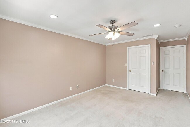 Building Photo - 90 Banyan Blvd