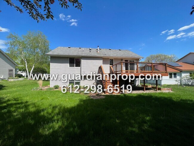 Building Photo - 2820 Blue Ridge Dr