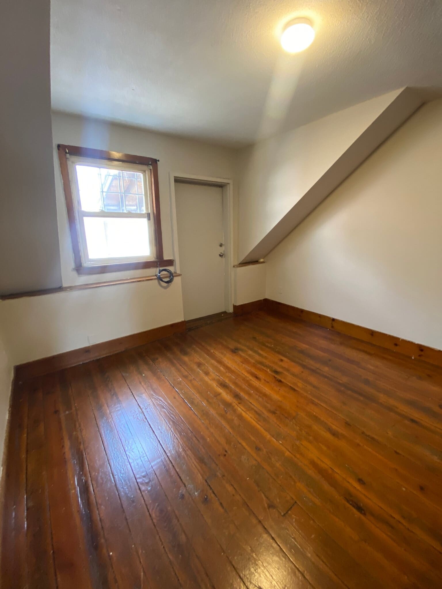 Building Photo - 442 Farmington Ave