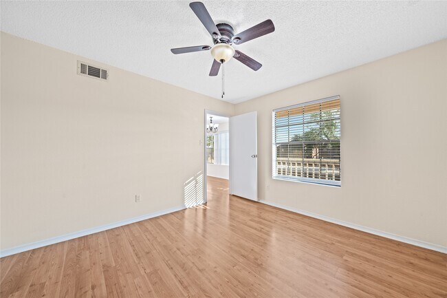 Building Photo - 2750 Holly Hall St