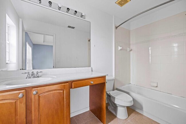 Building Photo - 3 bedroom in Port St Lucie FL 34952