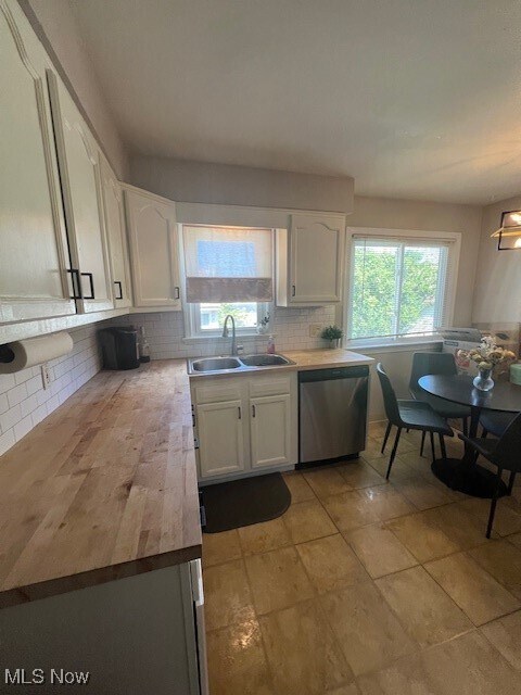 Building Photo - 10613 Vernon Ave