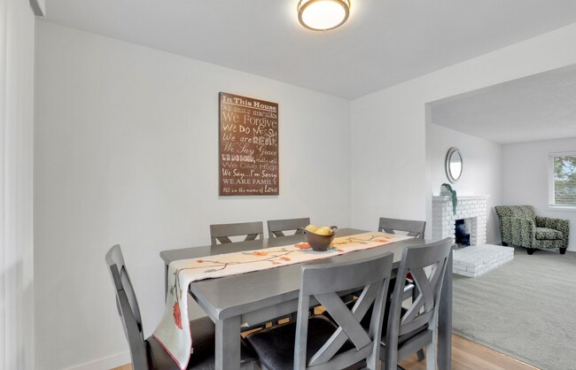 Building Photo - Charming Unfurnished Spokane Home with Large Shop in a Prime Northwest - Unfurnished