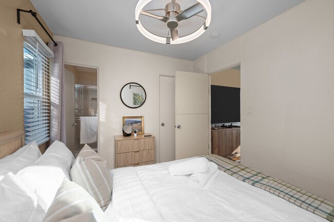 Building Photo - 2796 K St